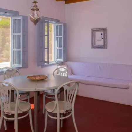 Daire Sea View 2 Bd Flat With Balcony Pátmos